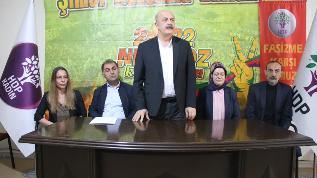 HDP'li eşbaşkanlardan 'HDP döneminde belediye' açıklaması HDP'li eşbaşkanlardan 'HDP döneminde belediye' açıklaması