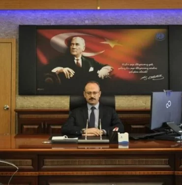 kayyum-foto-sozcu_16_9_1630679500-880x495