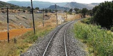 tcdd-ray-cevresi-temizligi-yapiliyor