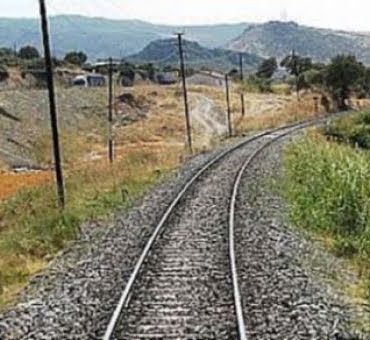 tcdd-ray-cevresi-temizligi-yapiliyor