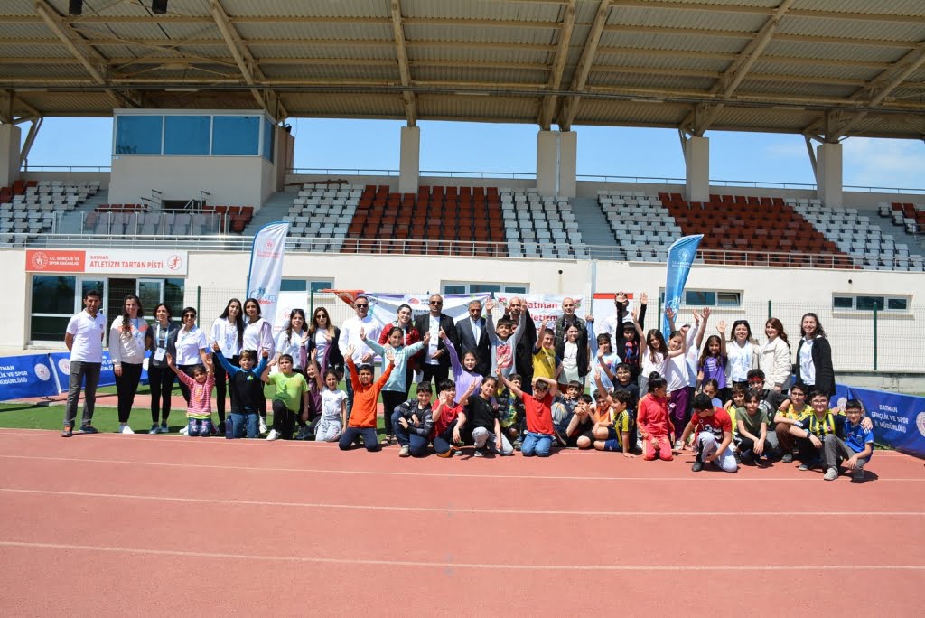 Dünya Çocuk Atletizmi Günü şenliğe dönüştü