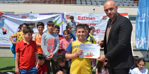 Dünya Çocuk Atletizmi Günü şenliğe dönüştü