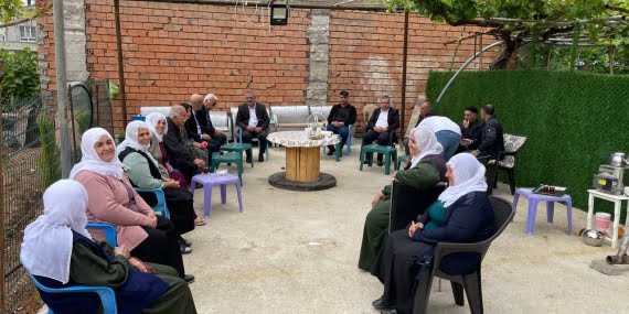 HDP Batman’da binlerce eve bayram ziyaretinde bulundu
