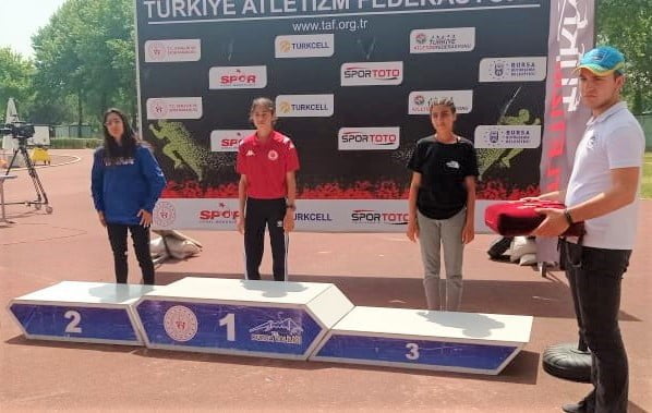 Petrolspor’lu atletler Bursa’da tarih yazdı