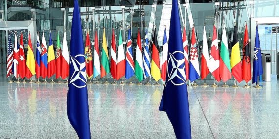 Finlandiya ve İsveç NATO’ya resmi üyelik için başvuru yaptı