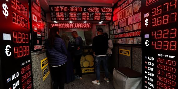 Kimlikle döviz alım satımında sınır 5 bin dolara çıkarıldı