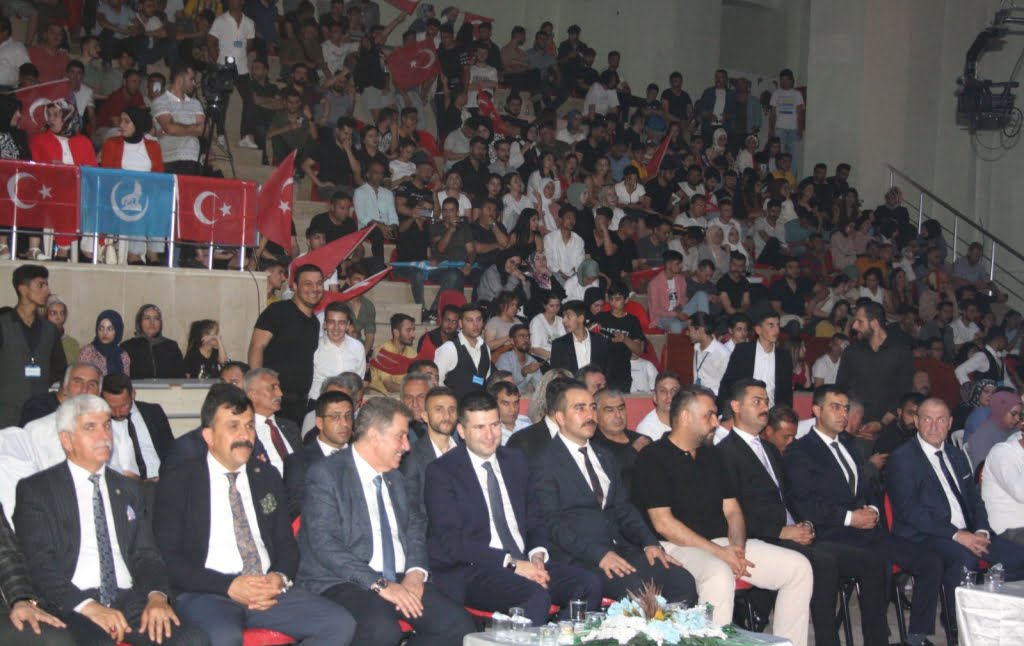 Demir, Ali Kınık ve Rahmet Safa'yı Batman'da ağırladı Demir, Ali Kınık ve Rahmet Safa'yı Batman'da ağırladı