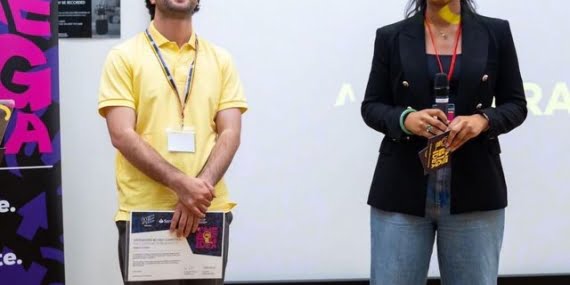 İngiltere’de “En iyi girişimcilik” ödülünü kazanan Aram’dan Batman halkına teşekkür