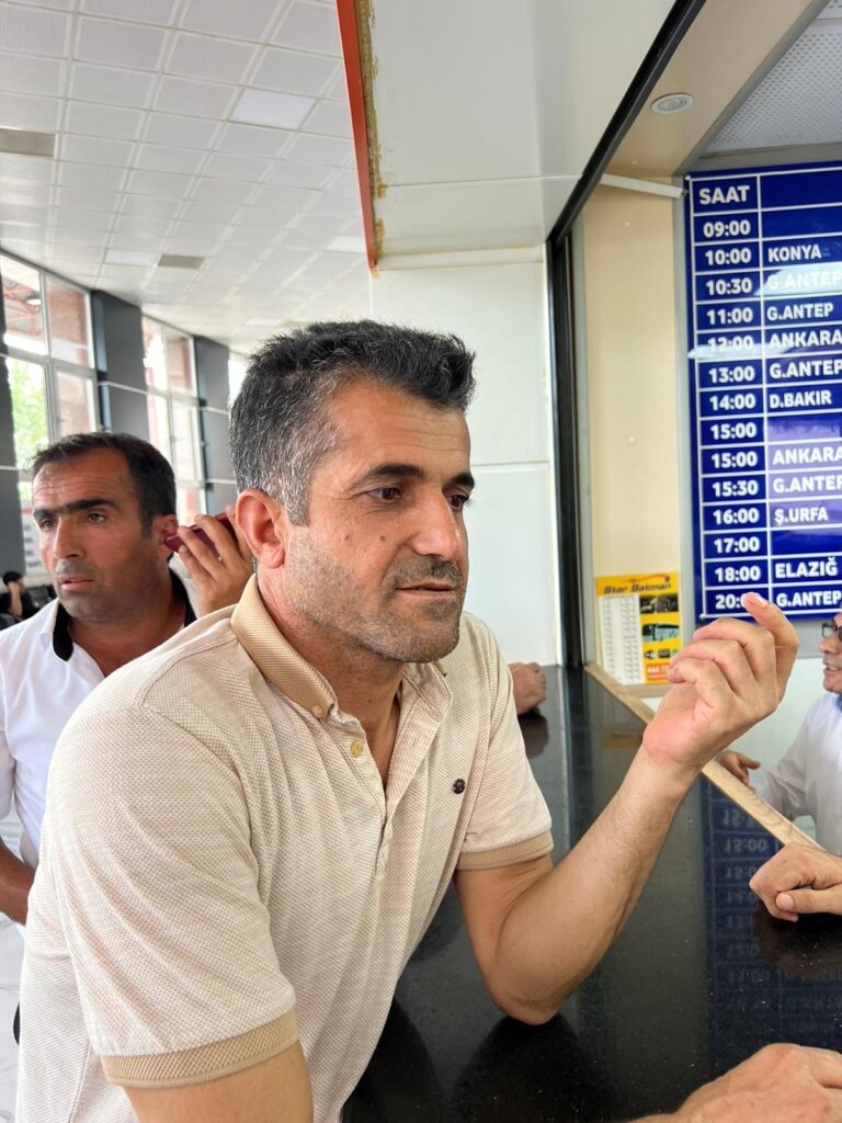 Batman'da otobüs biletlerine zam: Otobüs dolsa bile kazanamıyoruz