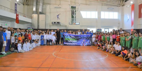 Yaz spor okullarının açılışı yapıldı