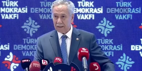 Bülent Arınç: Kral çıplak demenin zamanıdır Bülent Arınç: Kral çıplak demenin zamanıdır