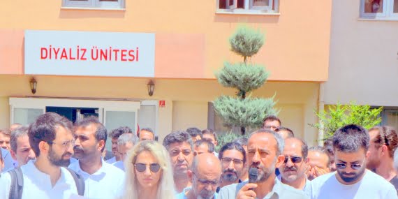Batmanlı sağlık çalışanları Covid19 vaka artışına ilişkin açıklamada bulundu