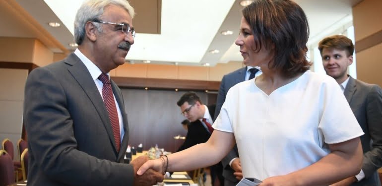 Almanya Dışişleri Bakanı Baerbock , Ankarada Siyasi Parti Yöneticileriyle Görüştü