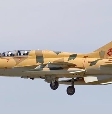 F7-savas-ucagi-dustu