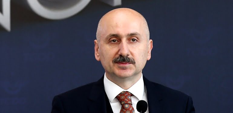 Ulaştırma ve Altyapı Bakanlığına Adil Karaismailoğlu  bakan