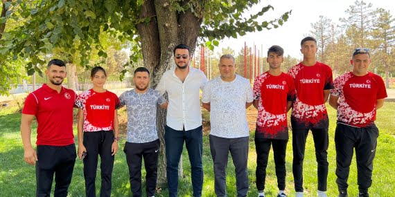 Batmanlı Dünya şampiyonları ödüllendirildi