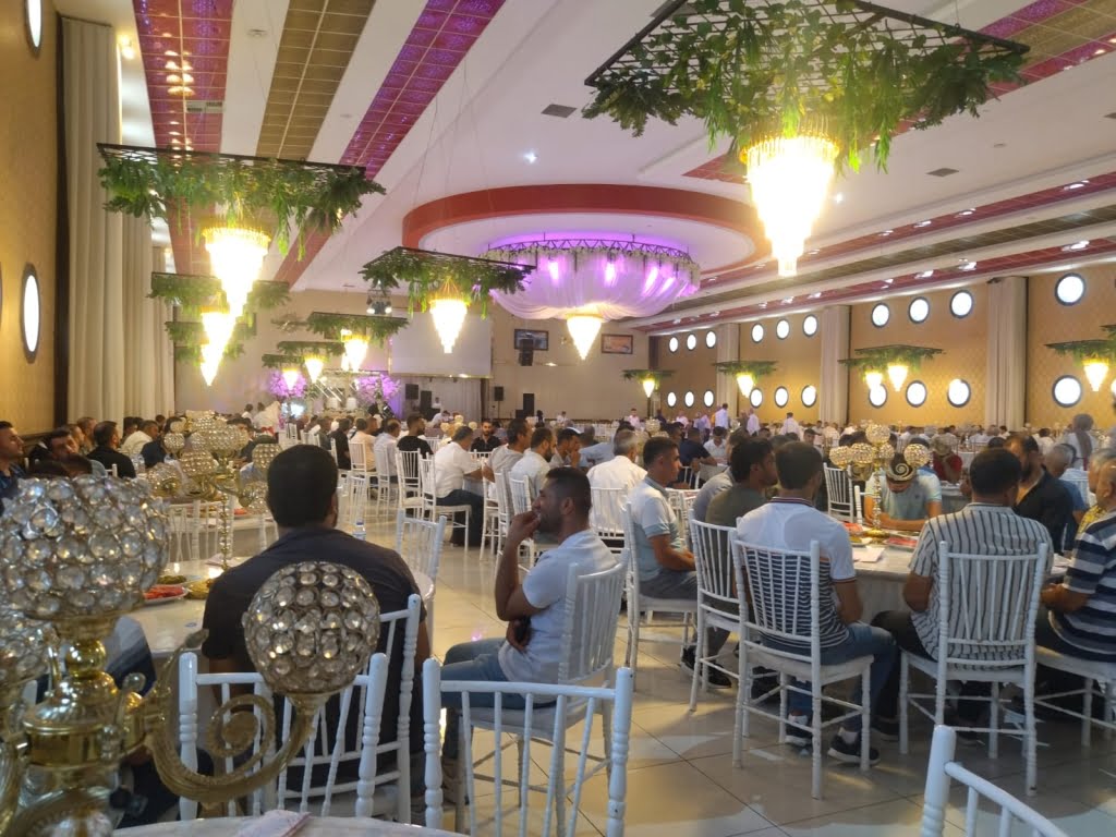 Batman'da husumetli iki aile HDP'nin araya girmesi ile barıştırıldı