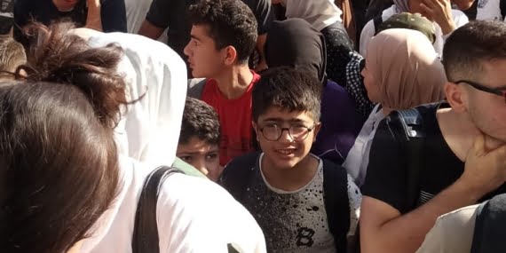 Öğrenciler kütüphaneye giriş çilesine çare istiyor