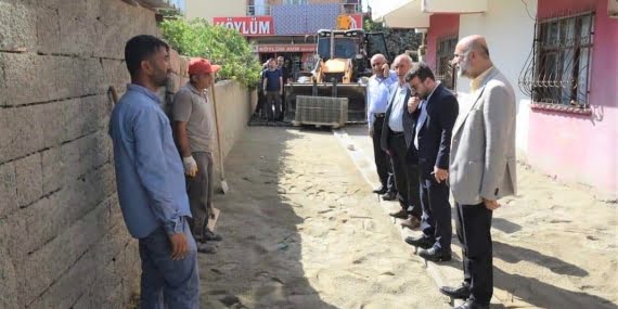 AK Partili Gür ve Özdemir altyapı çalışmalarını inceledi