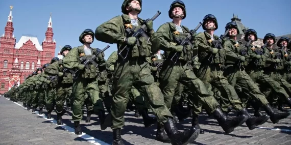 Putin, ordudaki asker sayısını 2 milyonun üstüne çıkardı