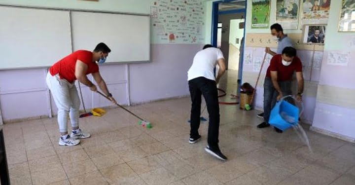 siniflar-kalabalik-temizlik-personeli-yok-boyle-giderse-okullar-kapanir-922388-5