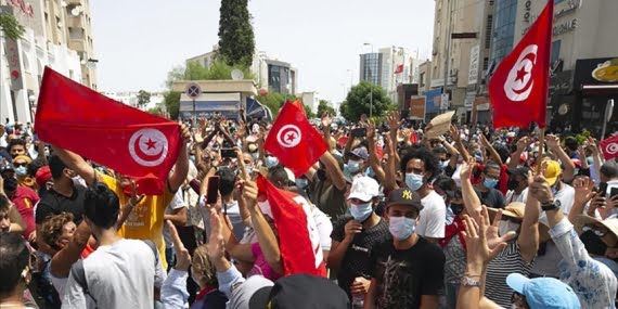 Tunus, anayasadan ‘Tunus’un dini İslam’dır’ maddesini çıkardı