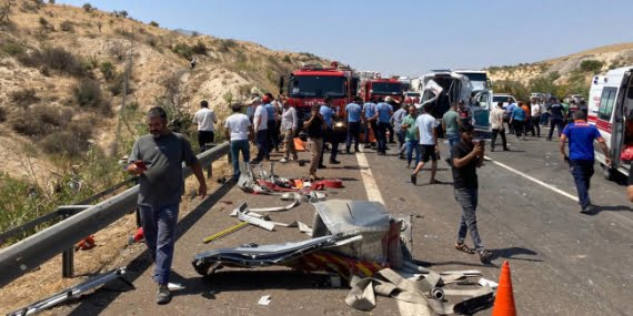 Gaziantep’te kaza: 15 ölü, 22 yaralı