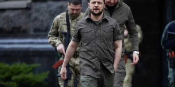 Ukrayna lideri Zelenskiy: Savaşı bitirecek 'zafer planını' ABD Başkanı'na gelecek ay sunacağım Ukrayna lideri Zelenskiy: Savaşı bitirecek ‘zafer planını’ ABD Başkanı’na gelecek ay sunacağım