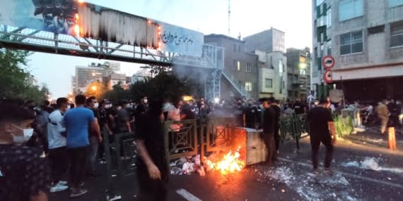 İran ülkedeki protestolarla ilgili ABD ve Batı’yı suçluyor