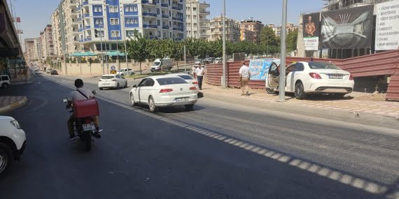 Yola saçılan yağ zincirleme kazaya neden oldu