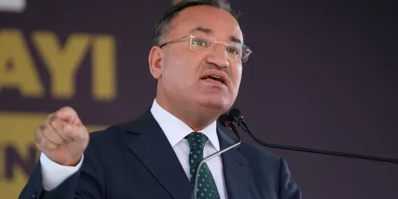 Bozdağ’dan barolara: Bir değil, yüz tane eylem yapsanız kıymeti yok