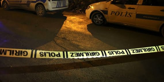 Baskın yapılan evde 3 yaşındaki kız çocuğunun cansız bedeni dondurucuda bulundu