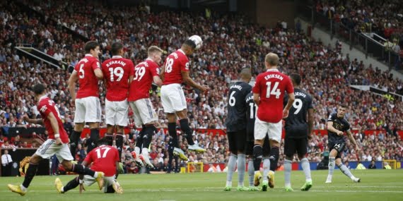 İngiltere’de maçlar ertelendi