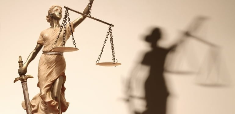 1623720583_13-phonoteka_org-p-femida-abstraktsiya-oboi-krasivo-13