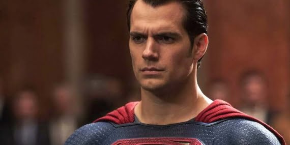Superman’i yeniden Henry Cavill oynayacak