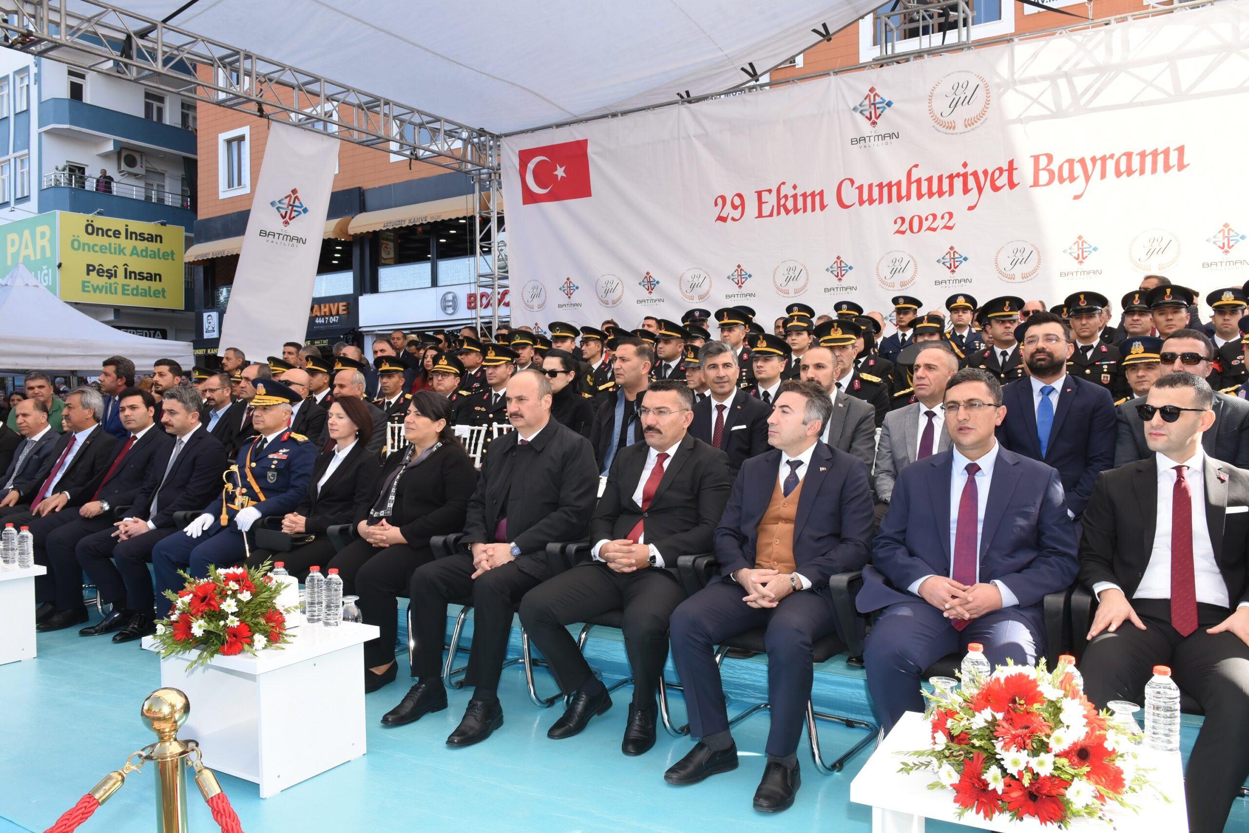 Batman'da 29 Ekim Cumhuriyet Bayramı etkinliklerle kutlandı Batman'da 29 Ekim Cumhuriyet Bayramı etkinliklerle kutlandı