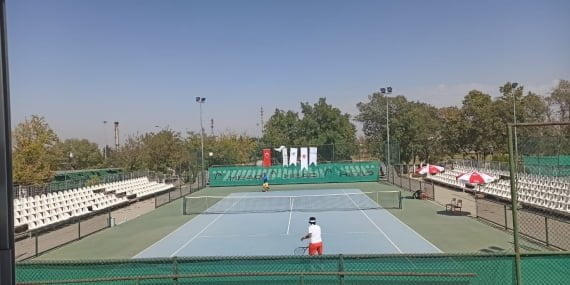 Tenis şampiyonasında Batman rüzgârı