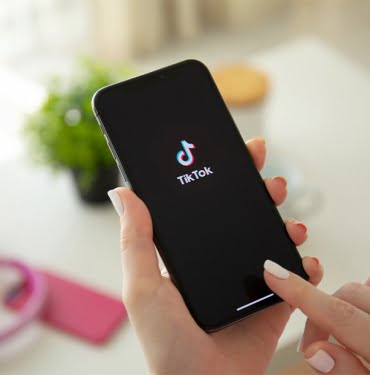 TikTok canlı yayın yaş sınırını yükseltiyor