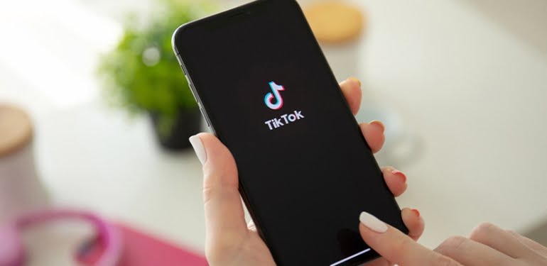 TikTok canlı yayın yaş sınırını yükseltiyor