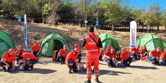 Beşiri’de 28 UMKE gönüllüsüne eğitim verildi