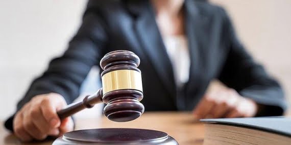 İş Kanununa göre, işçinin haklı nedenle sözleşmesinin feshi İş Kanununa göre, işçinin haklı nedenle sözleşmesinin feshi