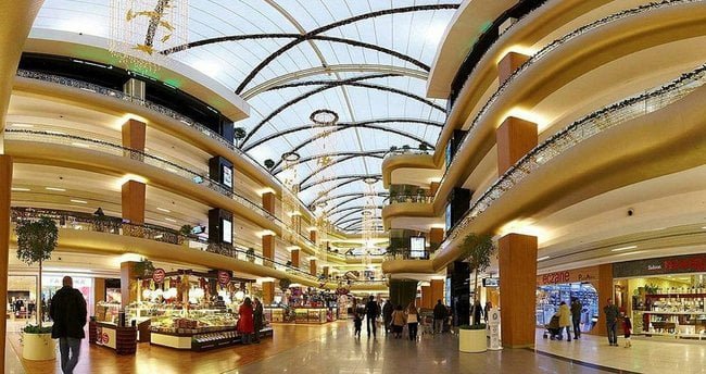 AVM'ler batıyor mu? Kredi borçlarının faizlerini ödemekte dahi zorlanıyorlar