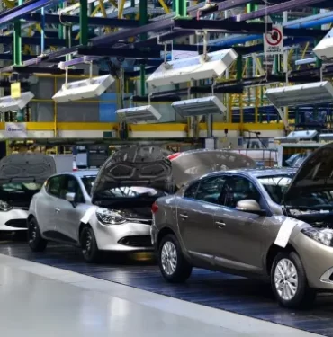 Renault-Otomobil-Uretimini-Durdurdu-Bursada-15-Gun-Is-Yok