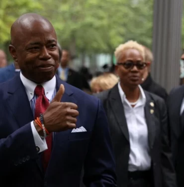 28e95ef8-c3e9-4ba5-b4bf-2c8a210c23ab_w650_r0_s