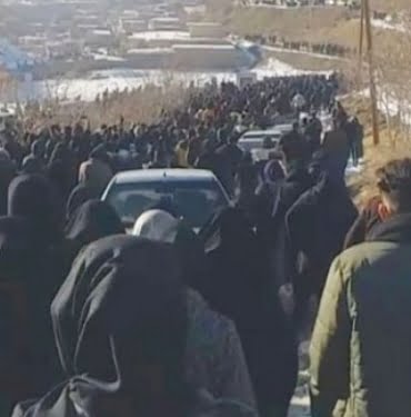 690x390cc-iran-katledilenler-kitlesel-anma