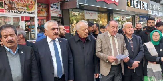 CHP İl Başkanlığı görevinden istifa eden Yaşar milletvekili adaylığını açıkladı