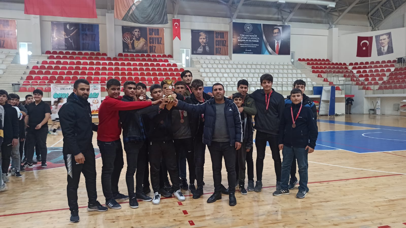 Hentbol gençler kategorisi sona erdi