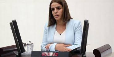 Halkların Demokratik Partisi (HDP) Kadın Meclisi Sözcüsü Ayşe Acar Başaran,