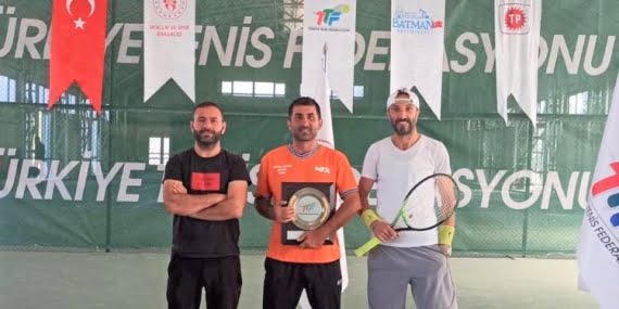 Tenis’te Batman’dan 2 takım Türkiye finalinde