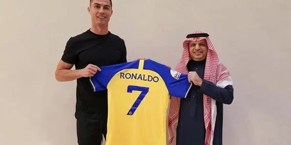 Ronaldo resmen Al Nassr’da